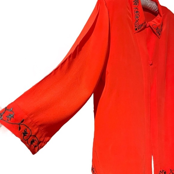 Vintage 100% Silk Red w/ Black Embroidering 2 Button Cardigan Open Blouse - Picture 6 of 16